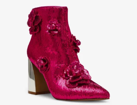 Betsey Johnson Finlee G111