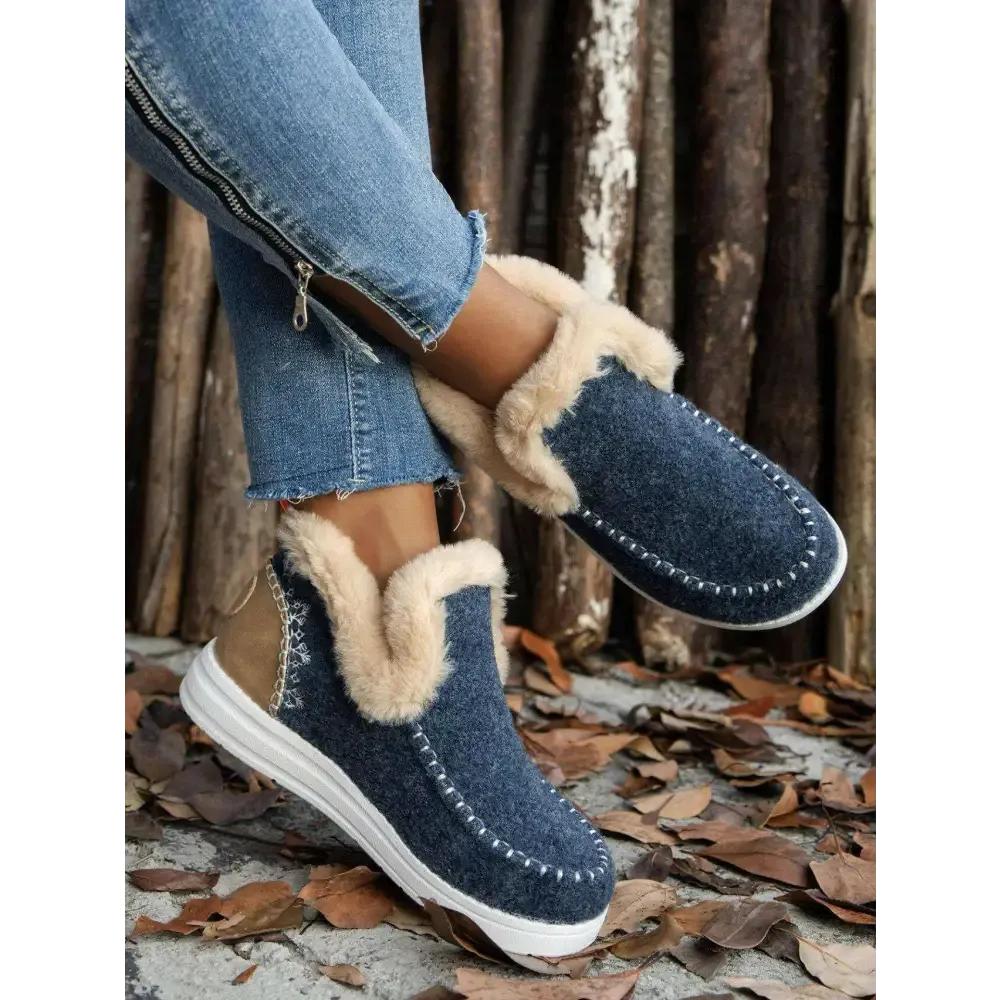 Luxury Fashion for Women Furry Suede Round Toe Flat Sneakers