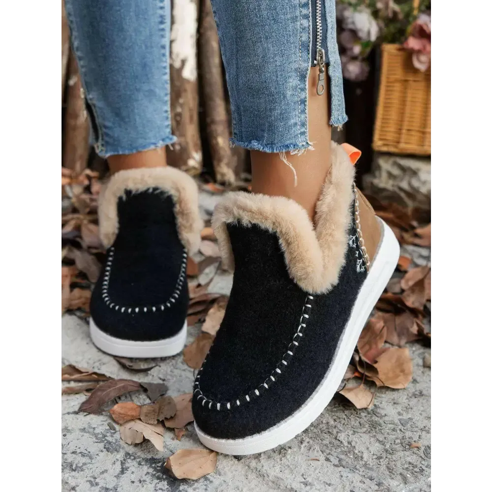 Luxury Fashion for Women Furry Suede Round Toe Flat Sneakers